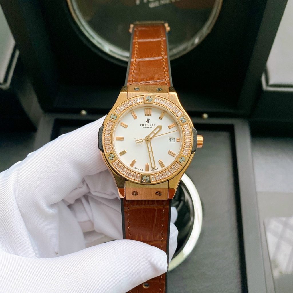 Đồng hồ Hublot nữ màu nâu