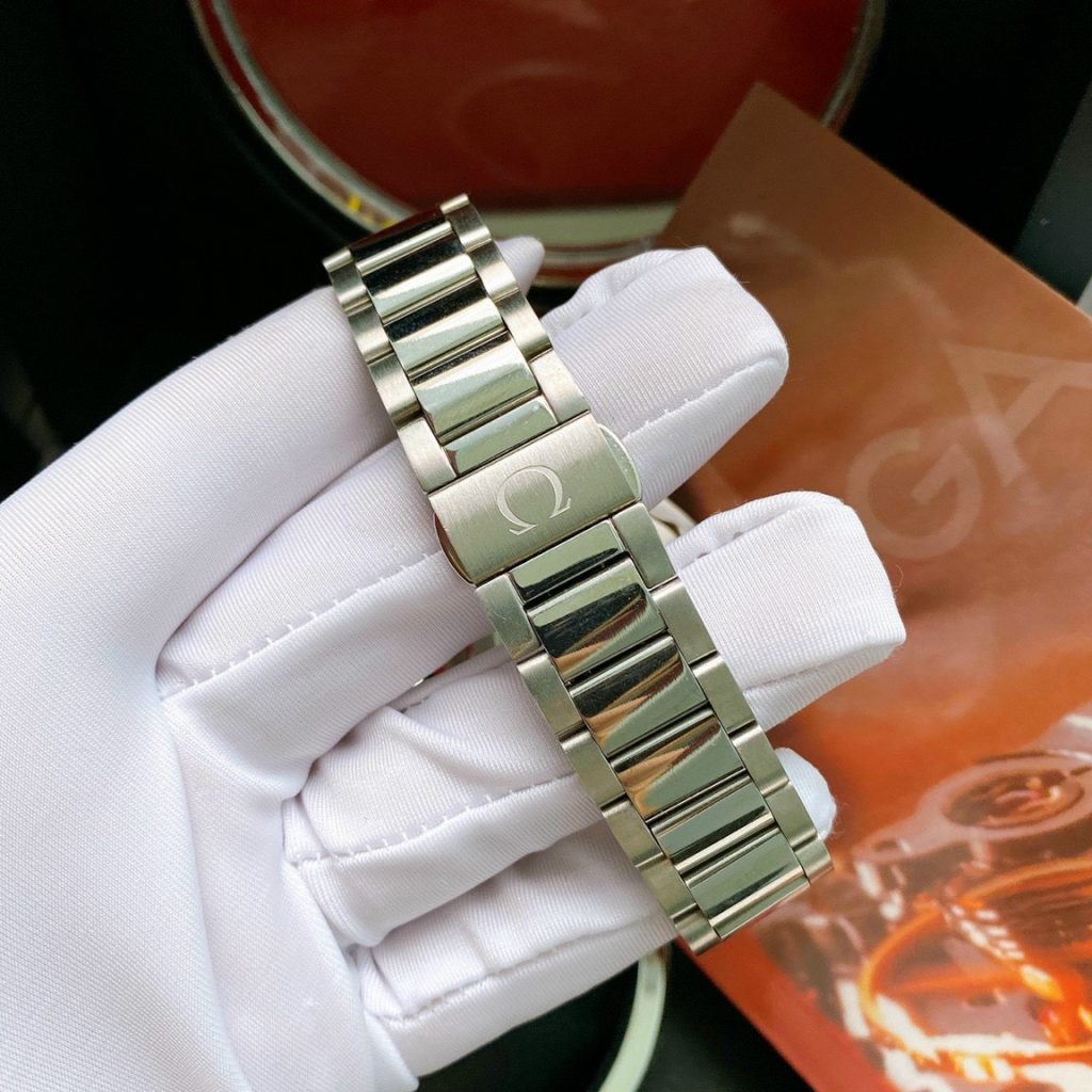 Đồng hồ Omega máy cơ nhật