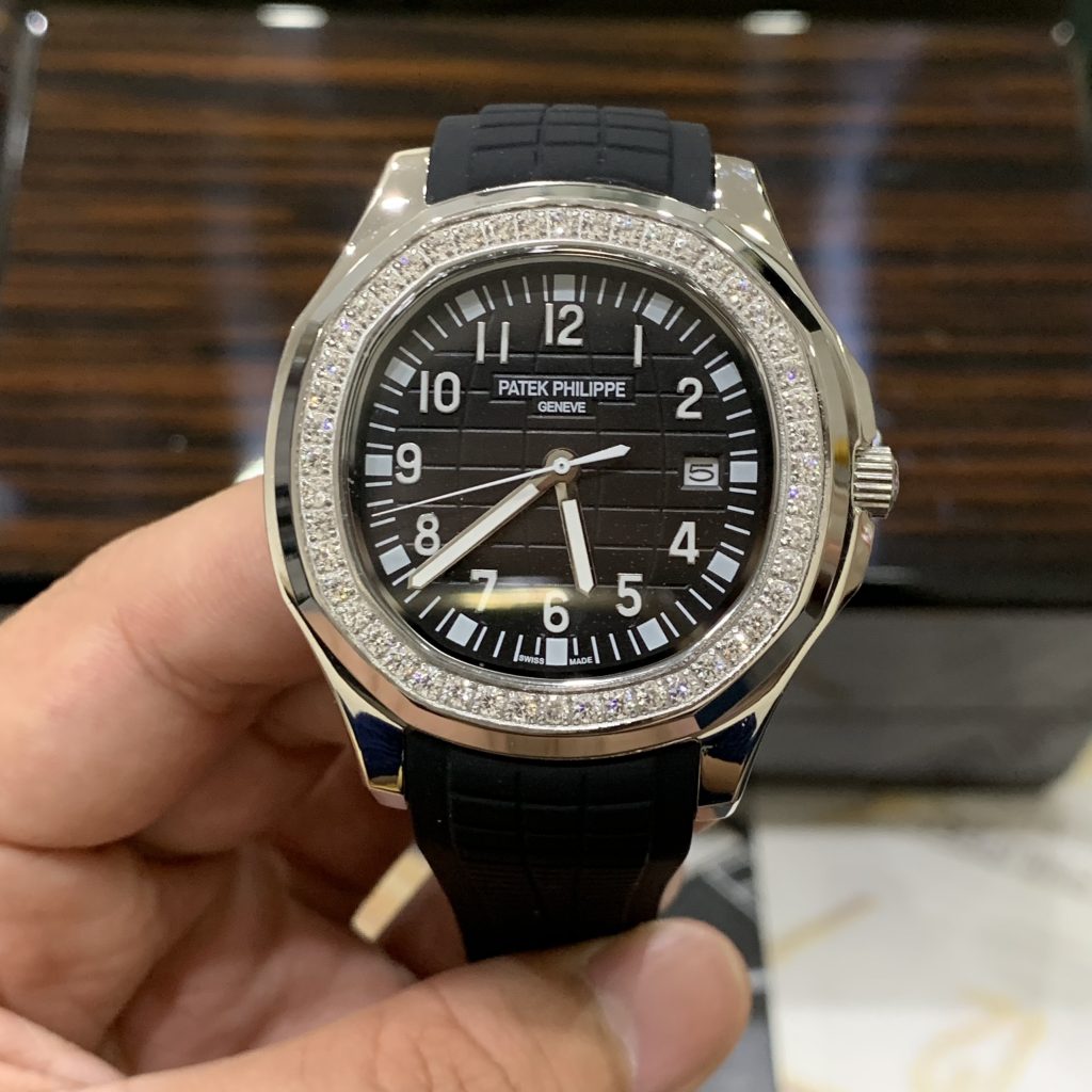 Đồng hồ Patek Philippe dây cao su màu đen