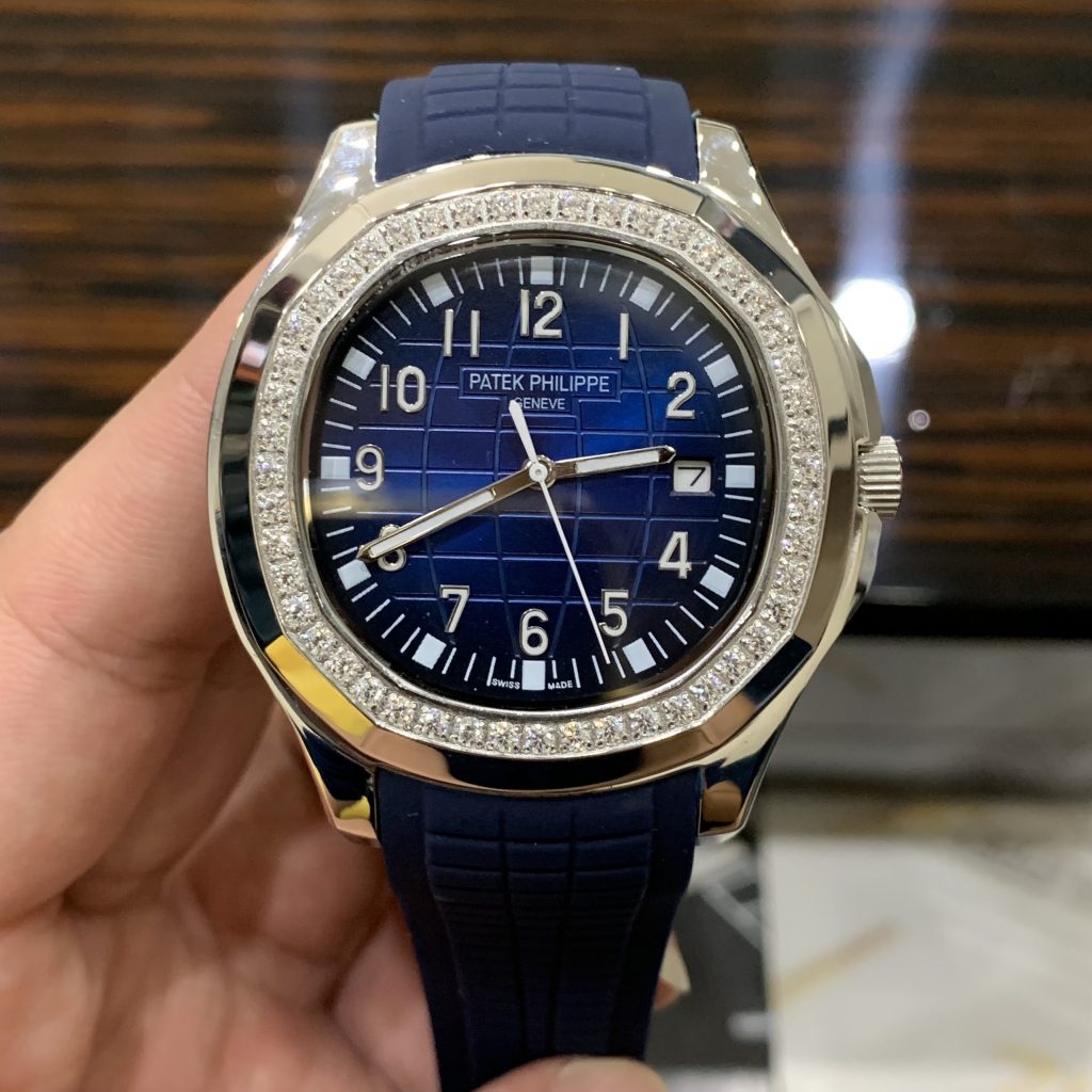 Đồng hồ Patek Philippe dây cao su màu xanh