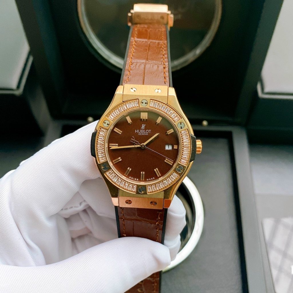 Đồng hồ màu nâu Hublot nữ