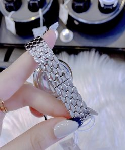 Đồng hồ nữ dây kim loại Swarovski