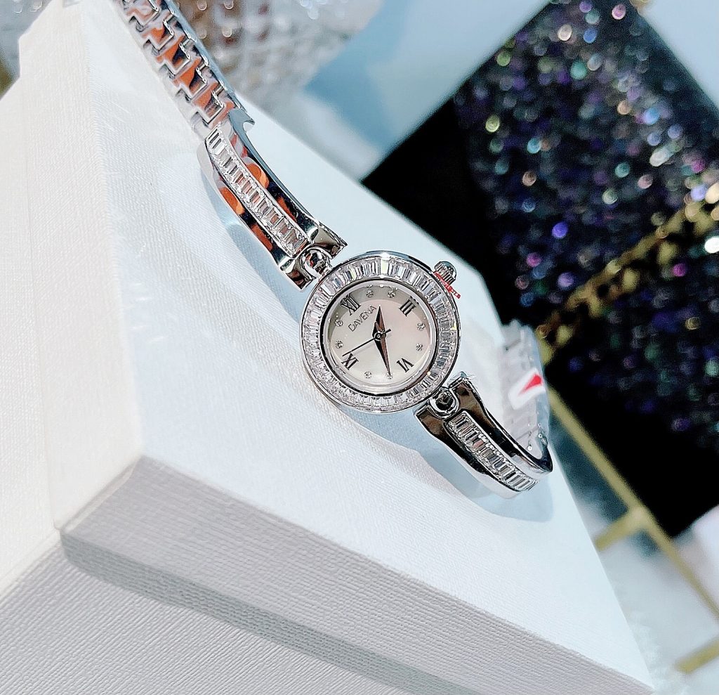 Đồng hồ Davena chính hãng xách tay