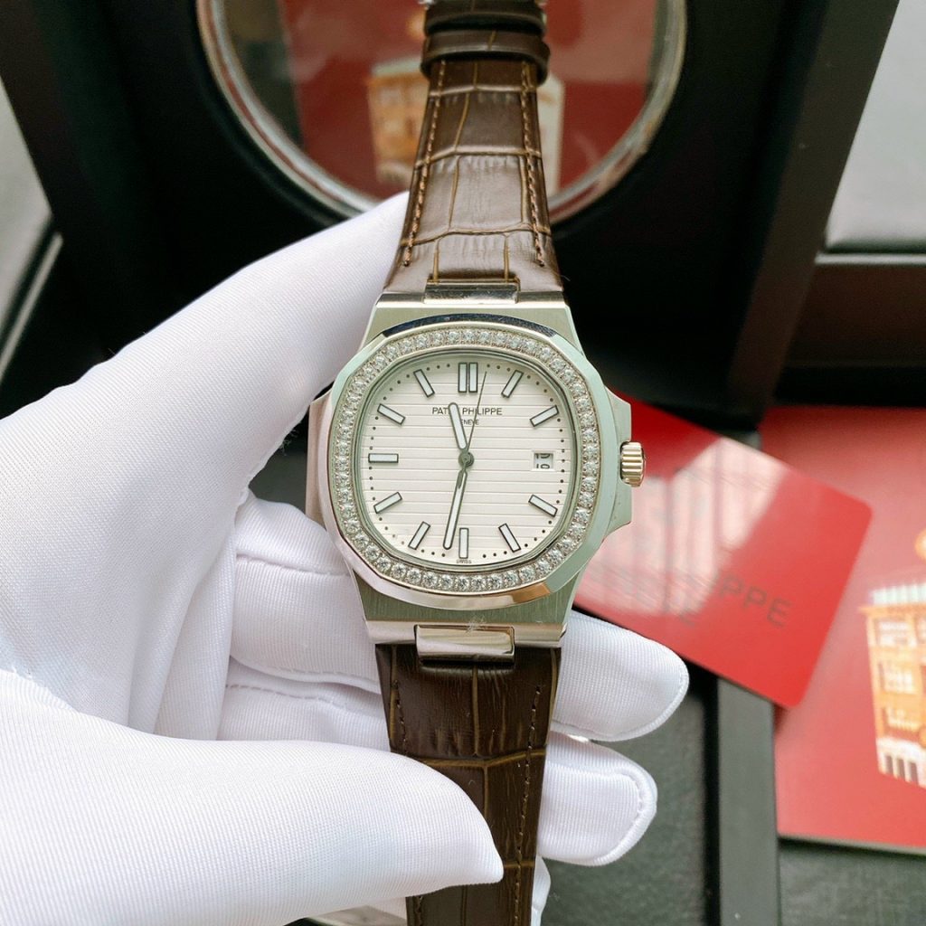 Đồng hồ nam đính đá Patek Philippe