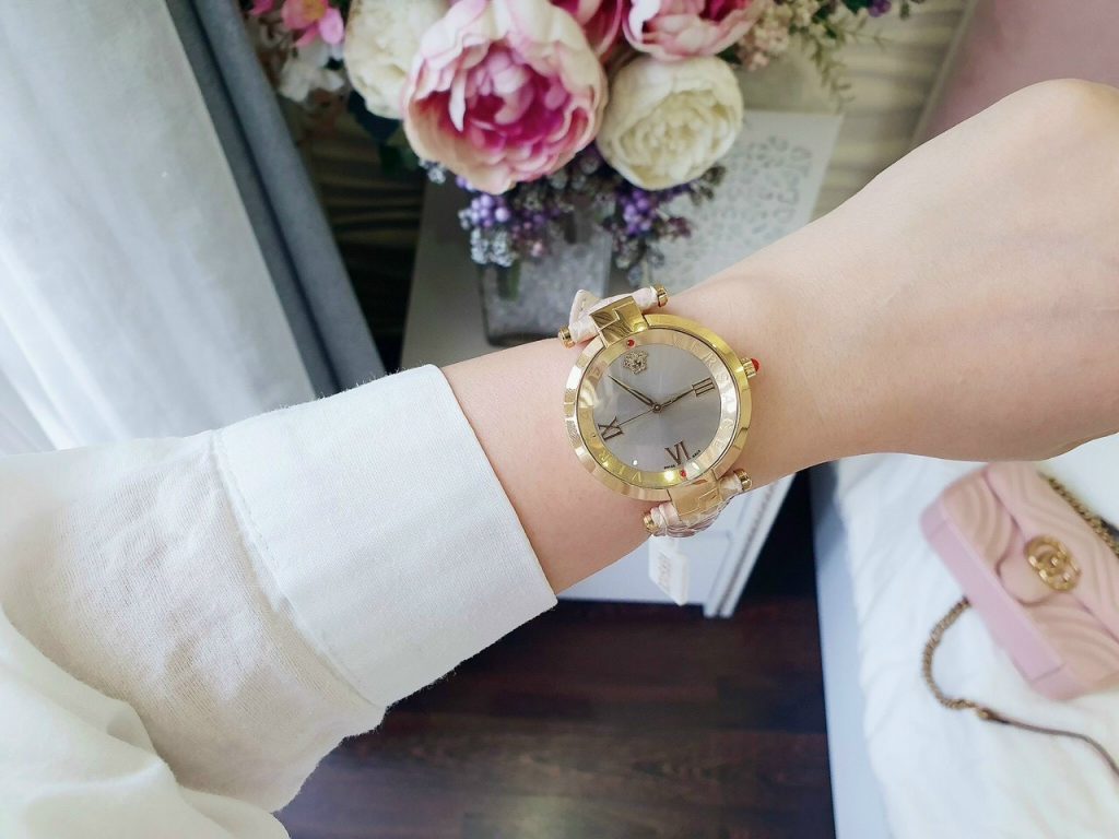 Đồng hồ Versace fake 11