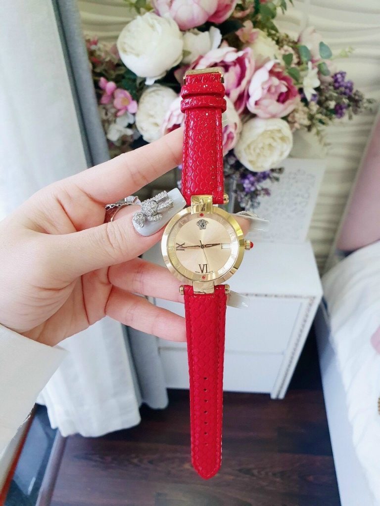 Đồng hồ Versace nữ dây da màu đỏ