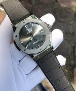Đồng hồ hublot màu xám