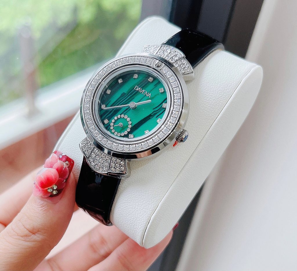 Đồng hồ Davena nữ đính đá