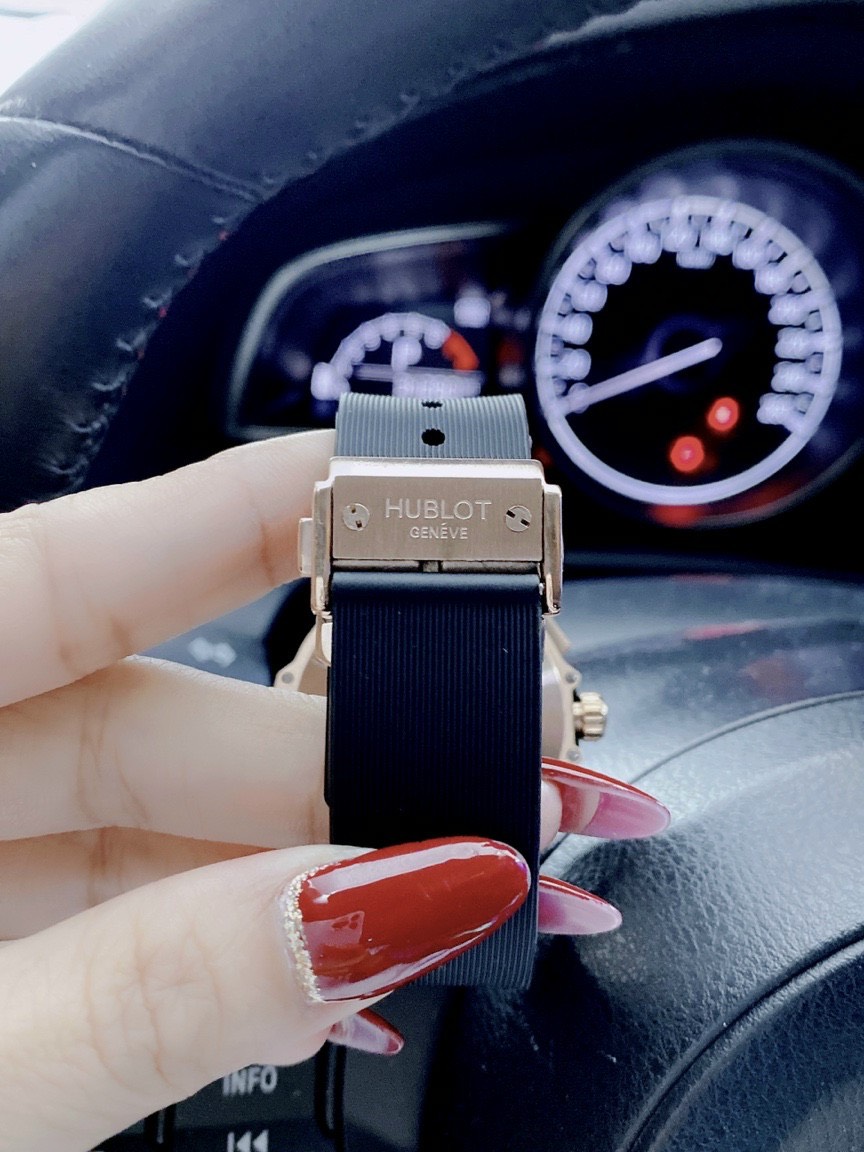Đồng hồ Hublot dây cao su Đồng hồ Hublot dây cao su