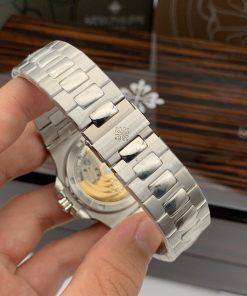 Đồng hồ Patek Philippe Nautilus siêu cấp
