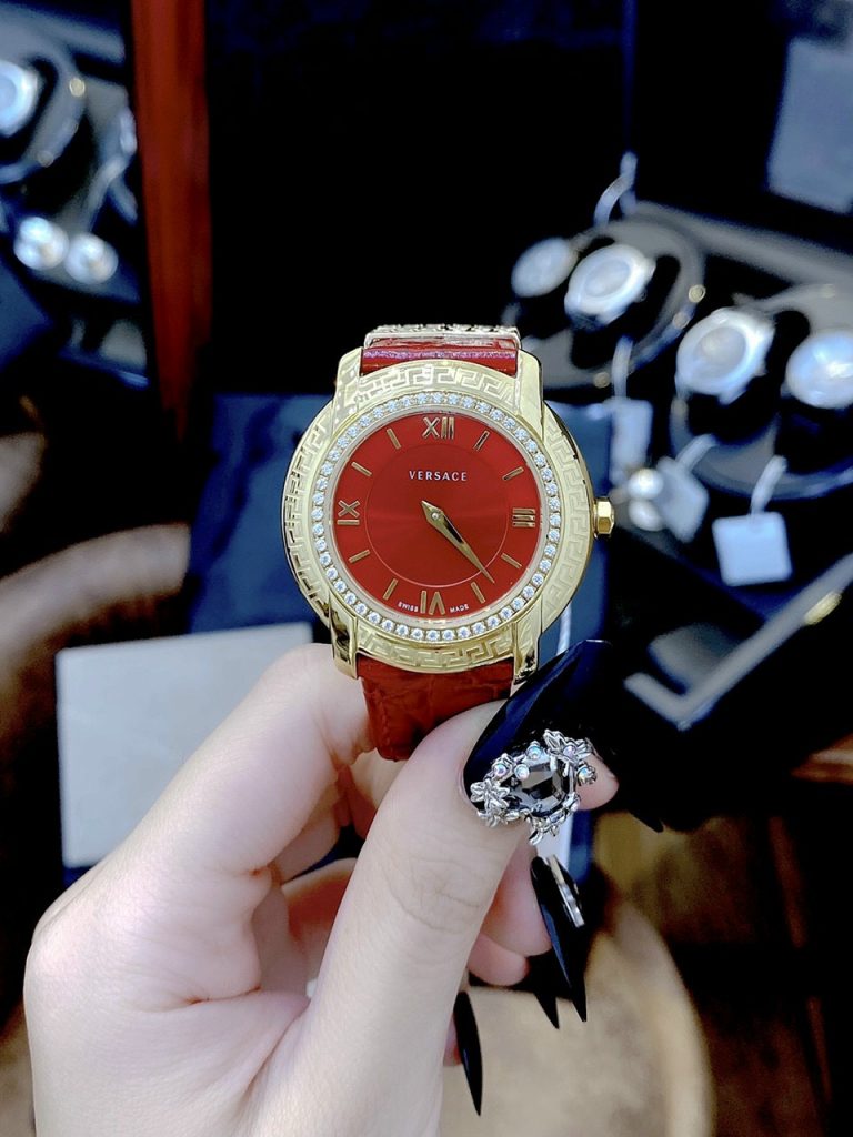 Đồng hồ Versace nữ đính đá