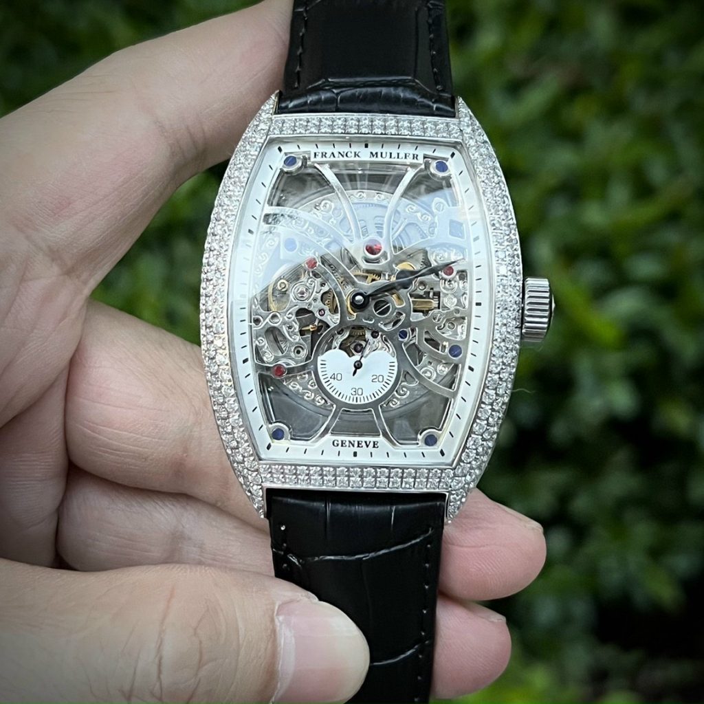 Đồng hồ Franck Muller cơ lộ máy