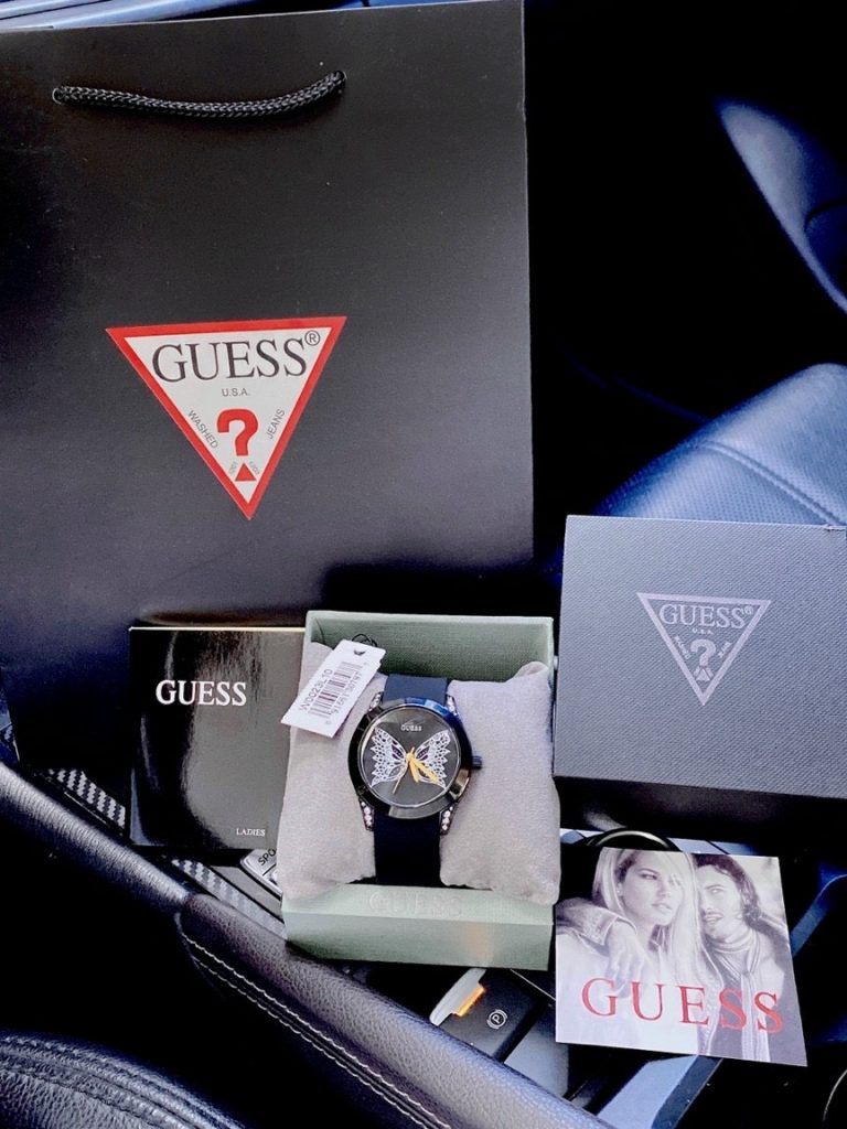 Đồng hồ Guess W0023L10