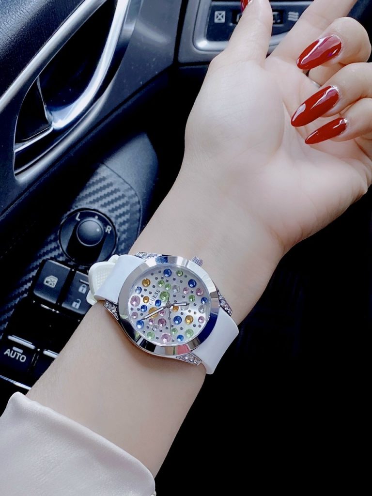 Đồng hồ Guess sale