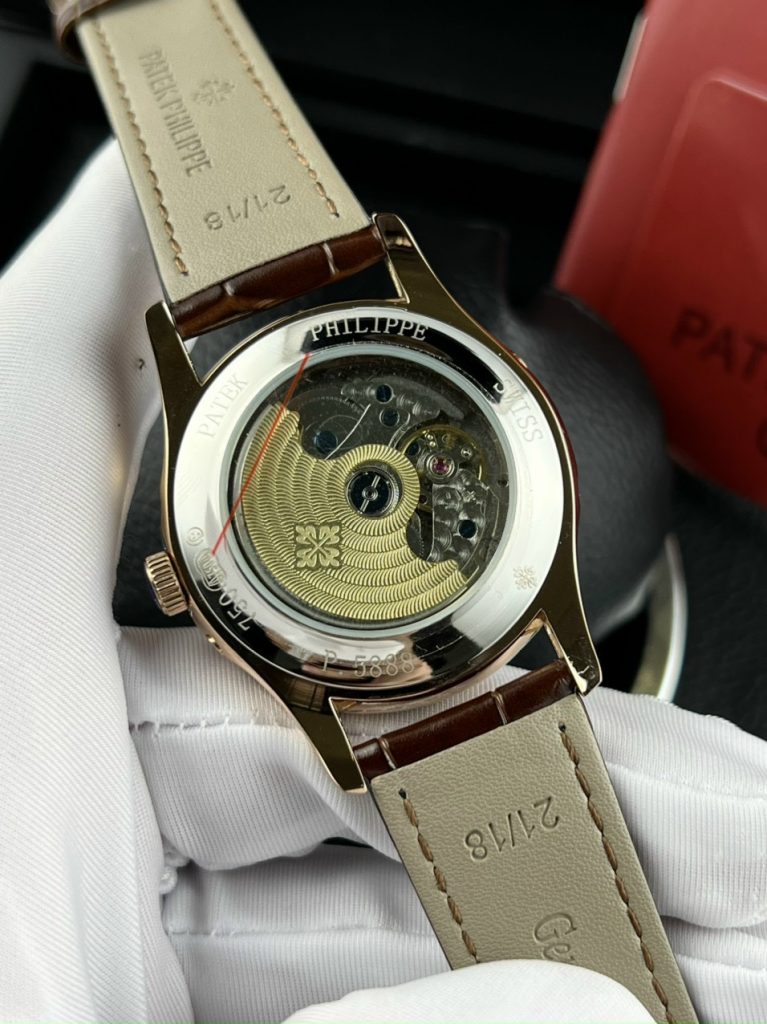 Đồng hồ Patek Philippe cơ lộ máy