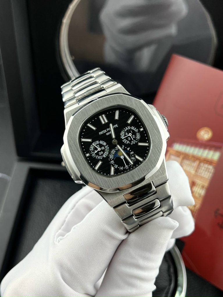 Đồng hồ Patek Philippe lịch vạn niên
