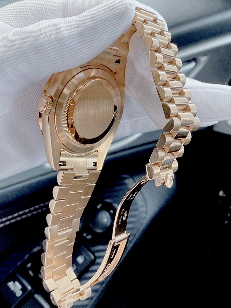 Đồng hồ Rolex dây kim loại Đồng hồ Rolex dây kim loại