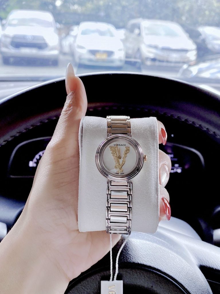 Đồng hồ Versace nữ dây kim loại