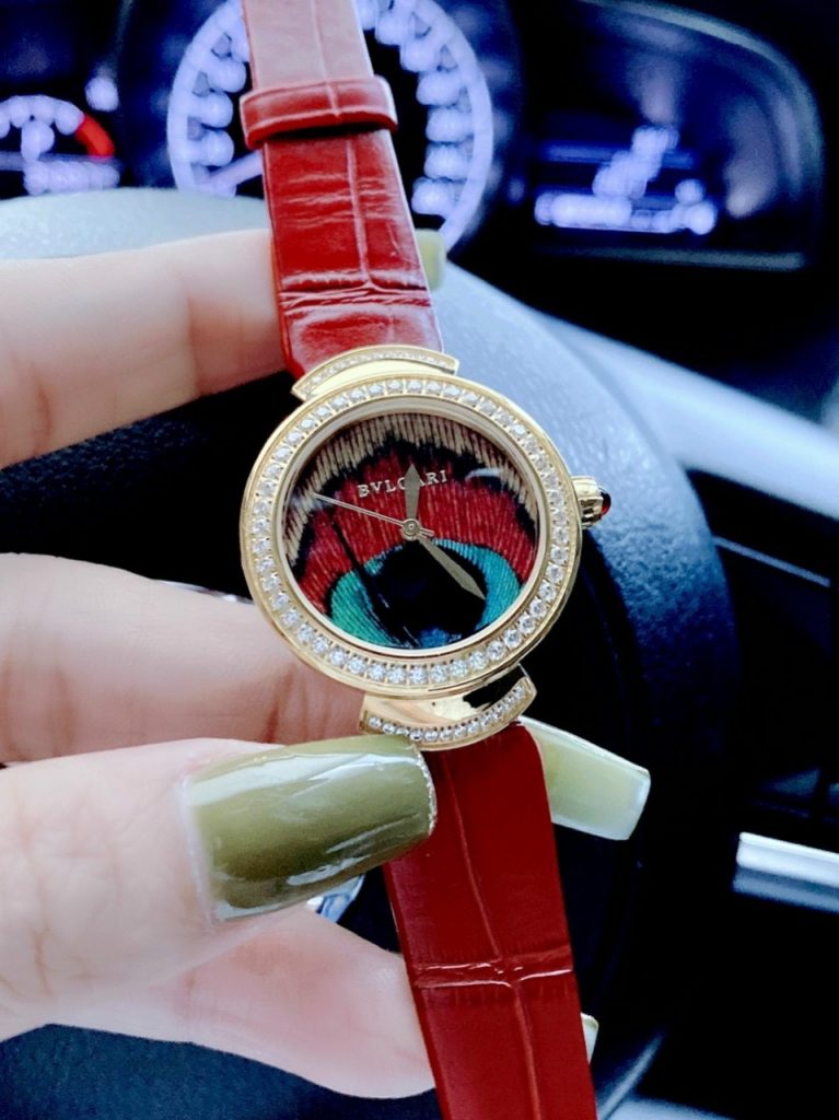 Đồng hồ nữ dây da Bvlgari