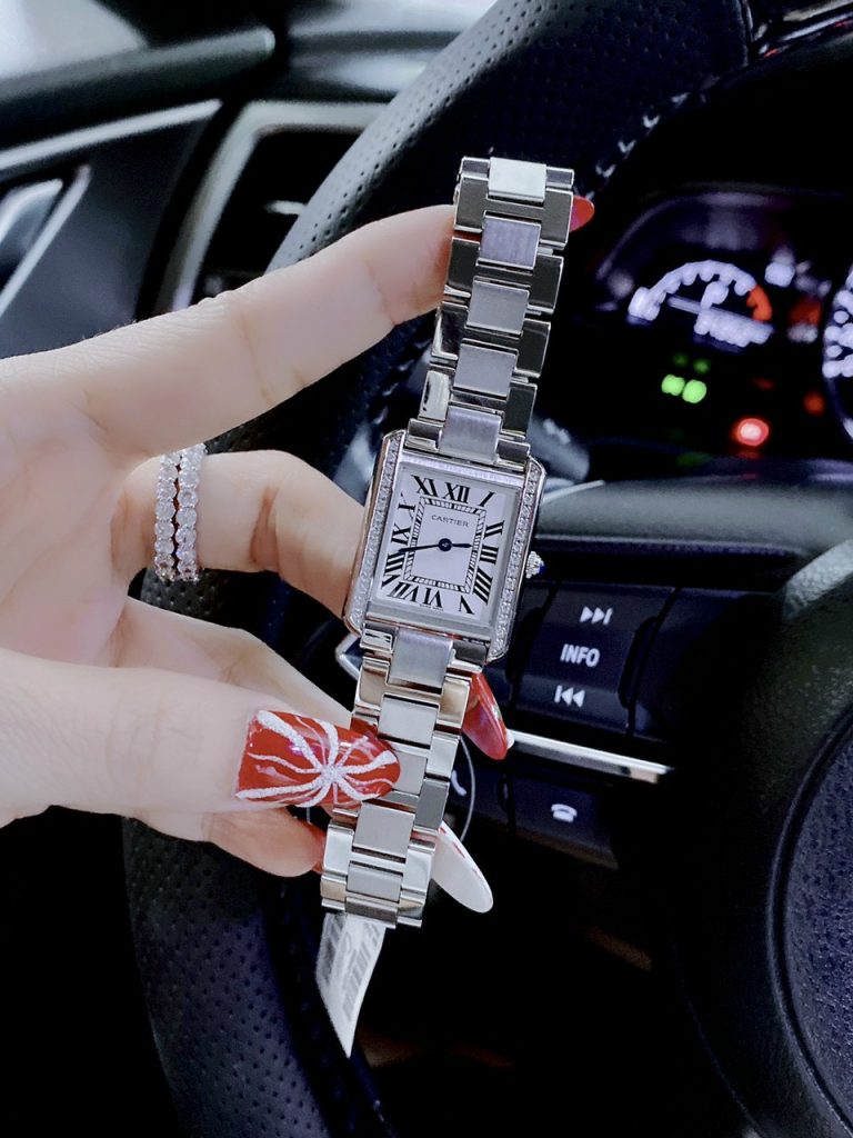 Đồng hồ Cartier nữ đính đá
