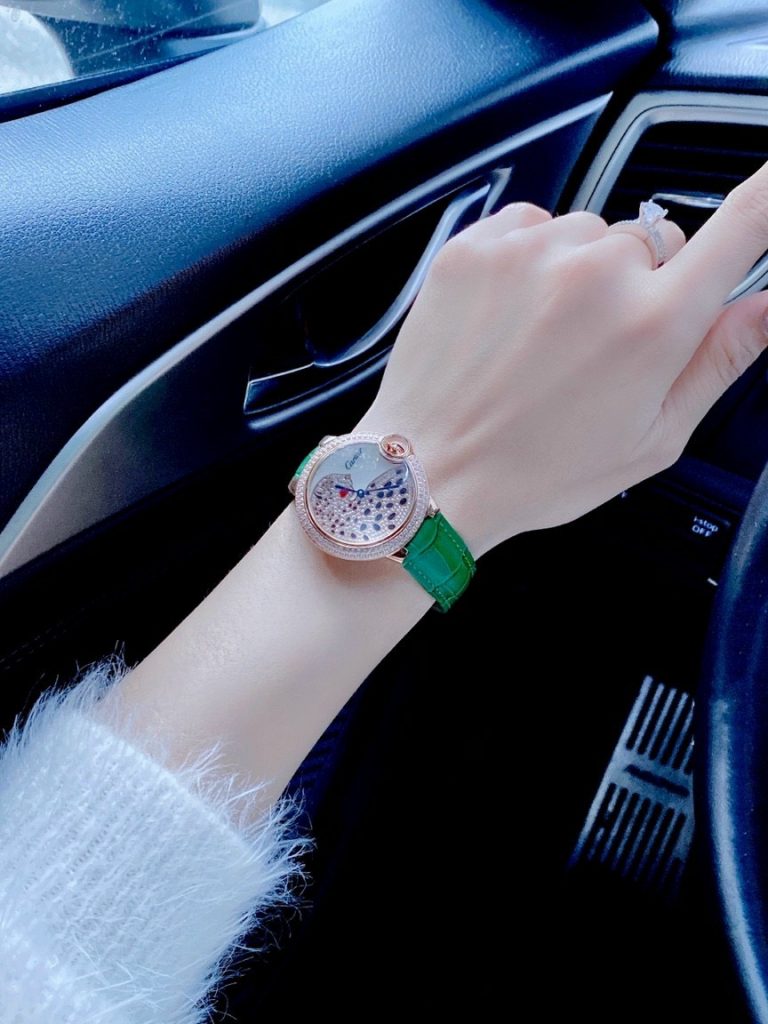 Đồng hồ Cartier nữ đính đá