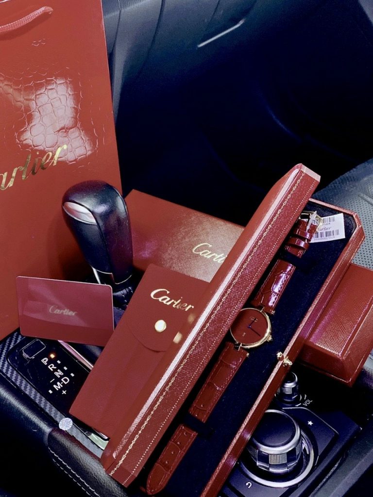 Đồng hồ Cartier nữ siêu cấp