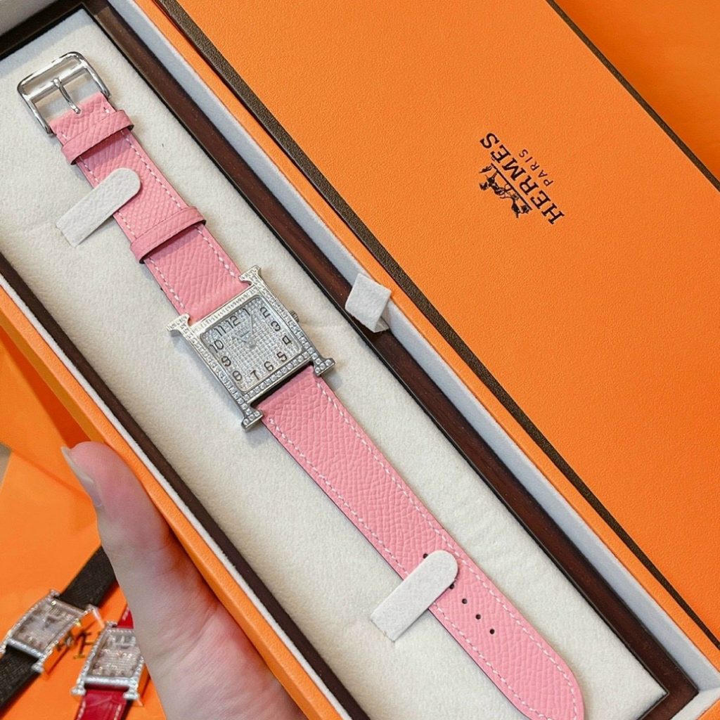 Đồng hồ Hermes nữ dây da màu hồng