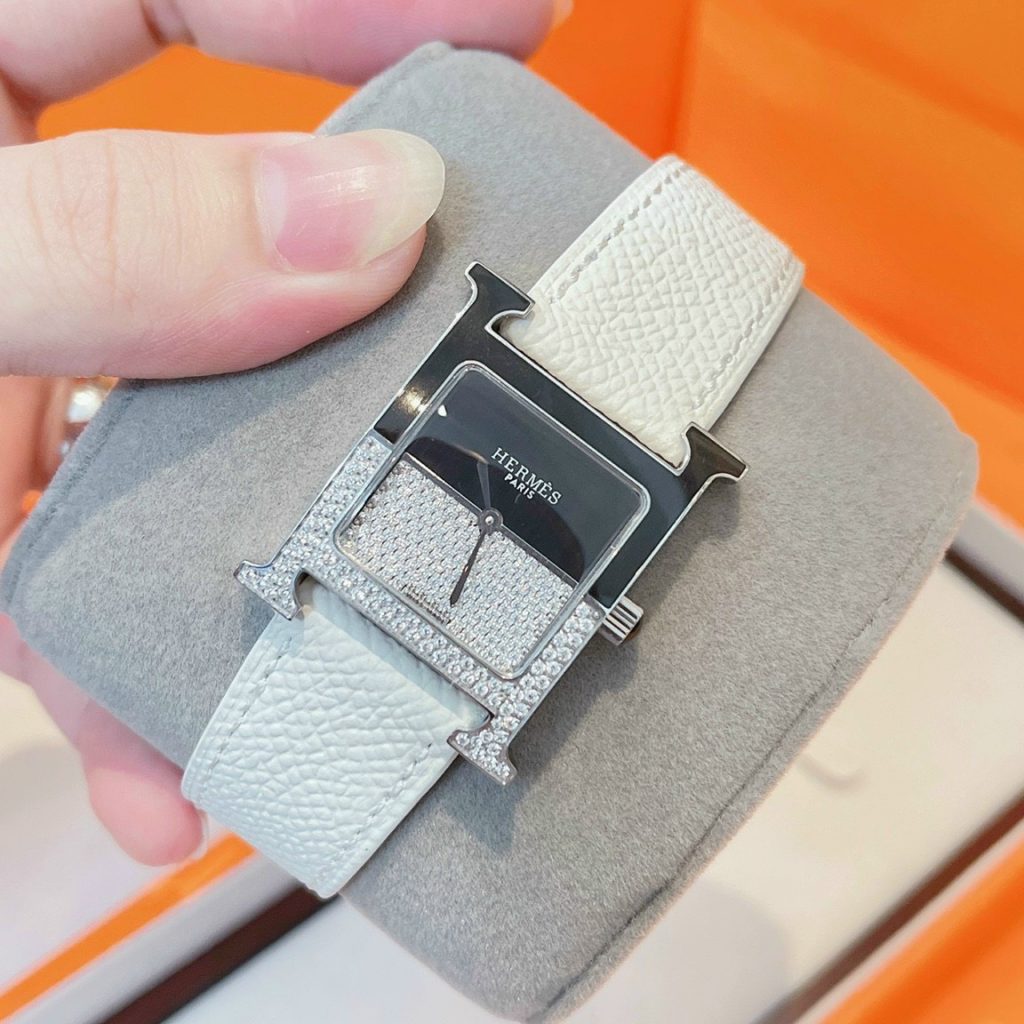 Đồng hồ Hermes nữ dây da màu trắng