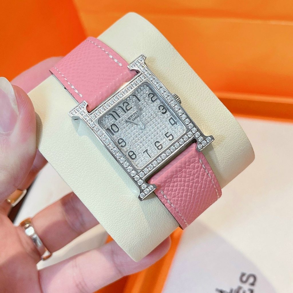 Đồng hồ Hermes nữ đính đá