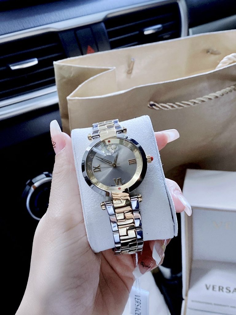 Đồng hồ Versace Revive