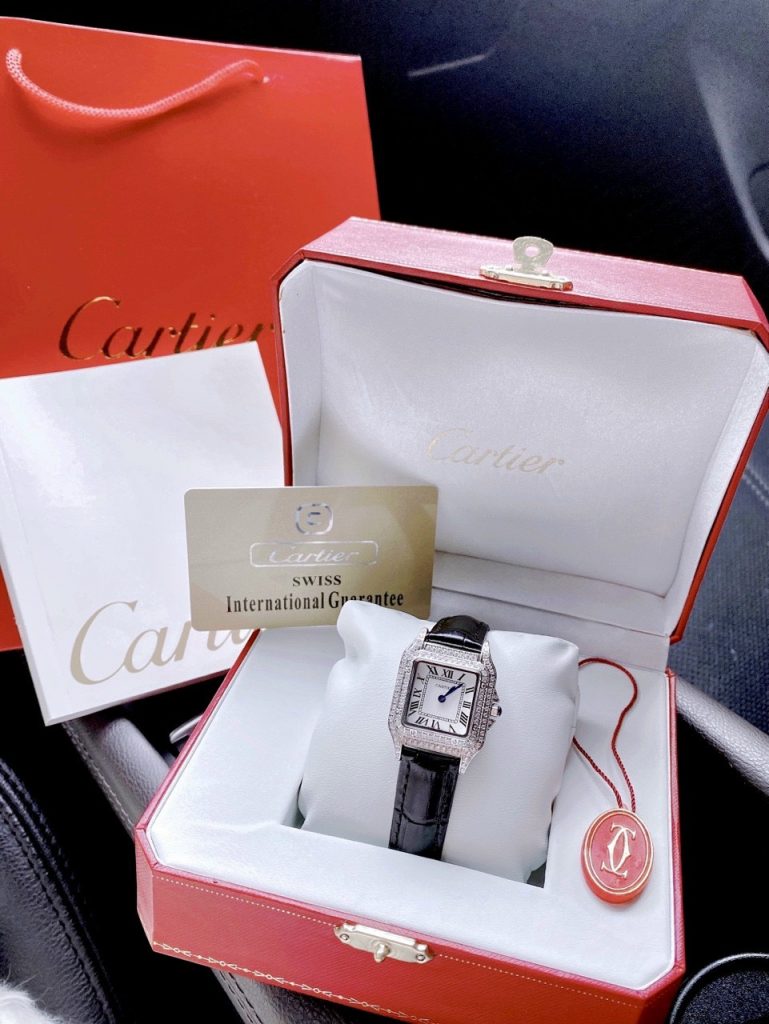 Đồng hồ Cartier nữ mặt vuông đính đá