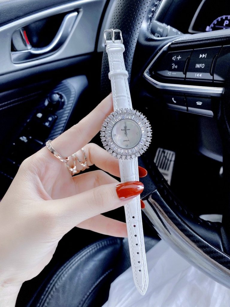 Đồng hồ Royal Crown nữ dây da màu trắng