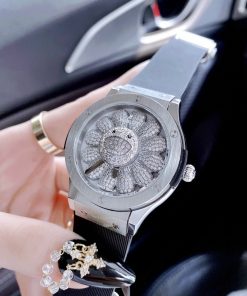 Đồng hồ nữ dây cao su Hublot