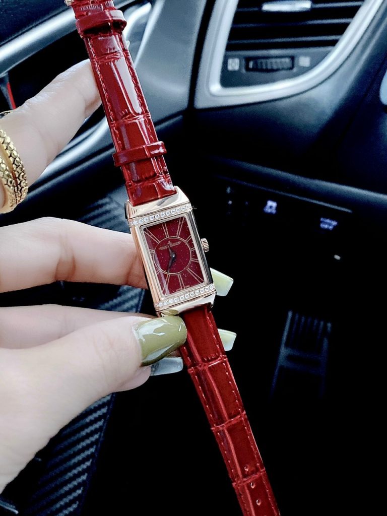 Đồng hồ nữ dây da Jaeger Lecoultre