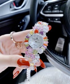 Đồng hồ nữ dây kim loại Royal Crown