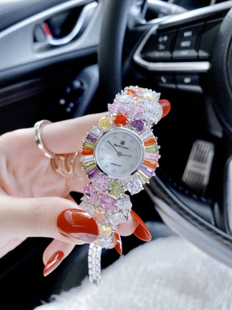 Đồng hồ nữ dây kim loại Royal Crown