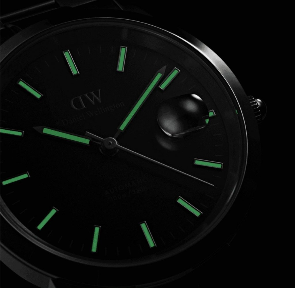 Đồng hồ Daniel Wellington xách tay