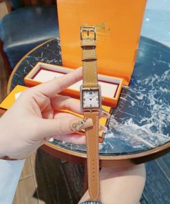 Đồng hồ Hermes nữ dây da màu nau