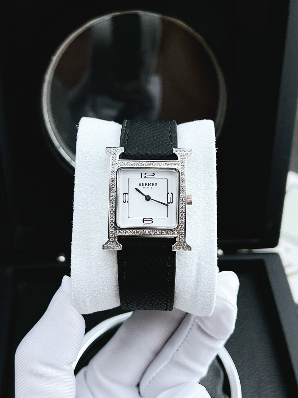 Đồng hồ Hermes nữ đính đá Đồng hồ Hermes nữ đính đá