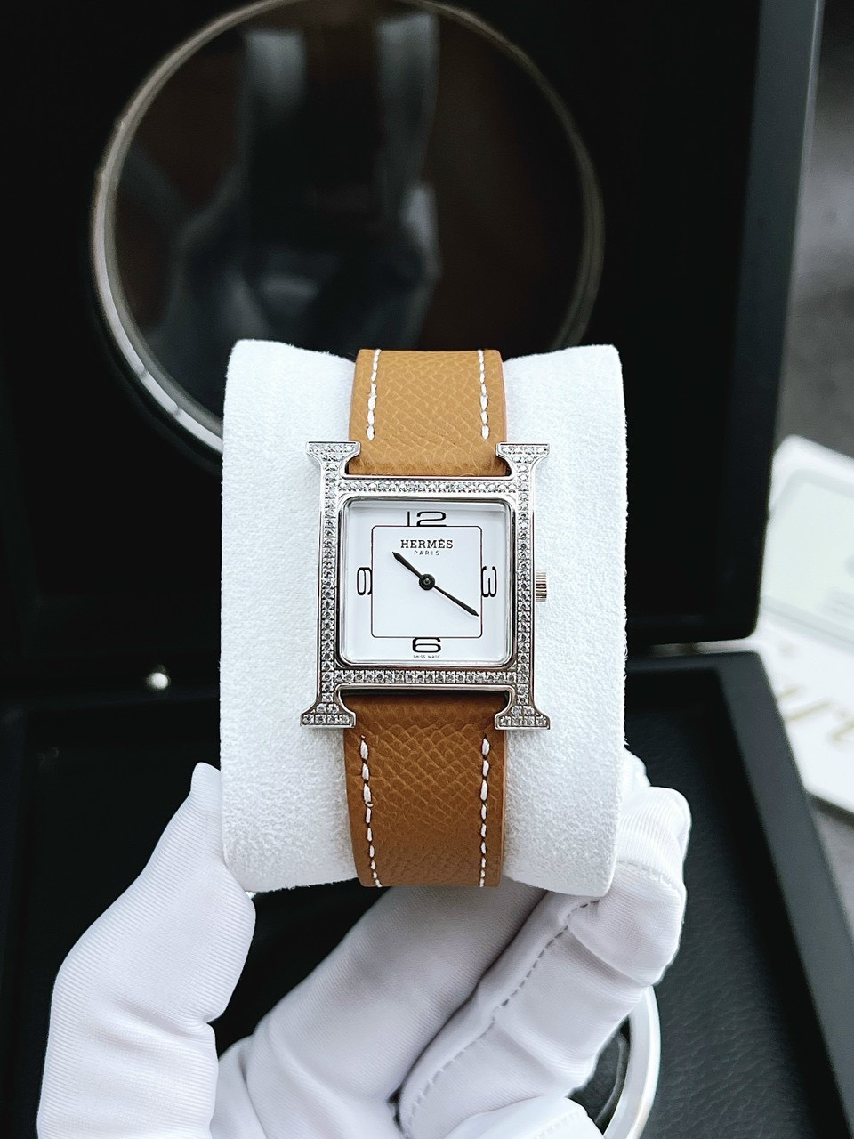 Đồng hồ Hermes nữ mặt vuông Đồng hồ Hermes nữ mặt vuông