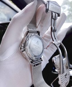 Đồng hồ Omega Seamaster