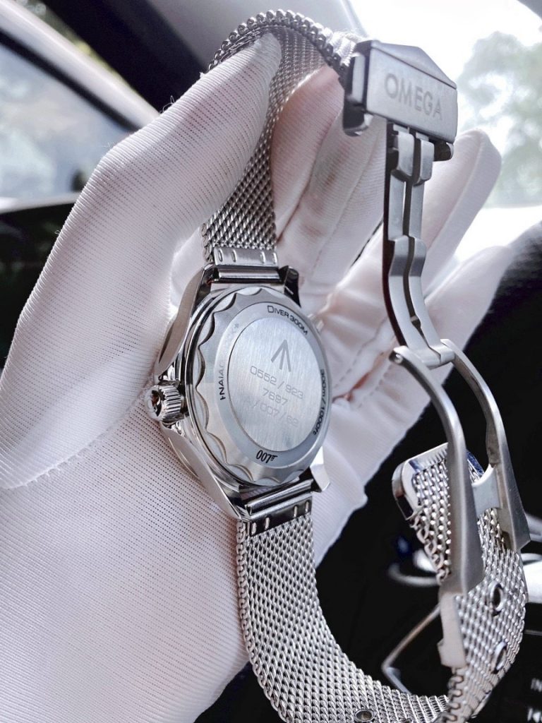 Đồng hồ Omega Seamaster