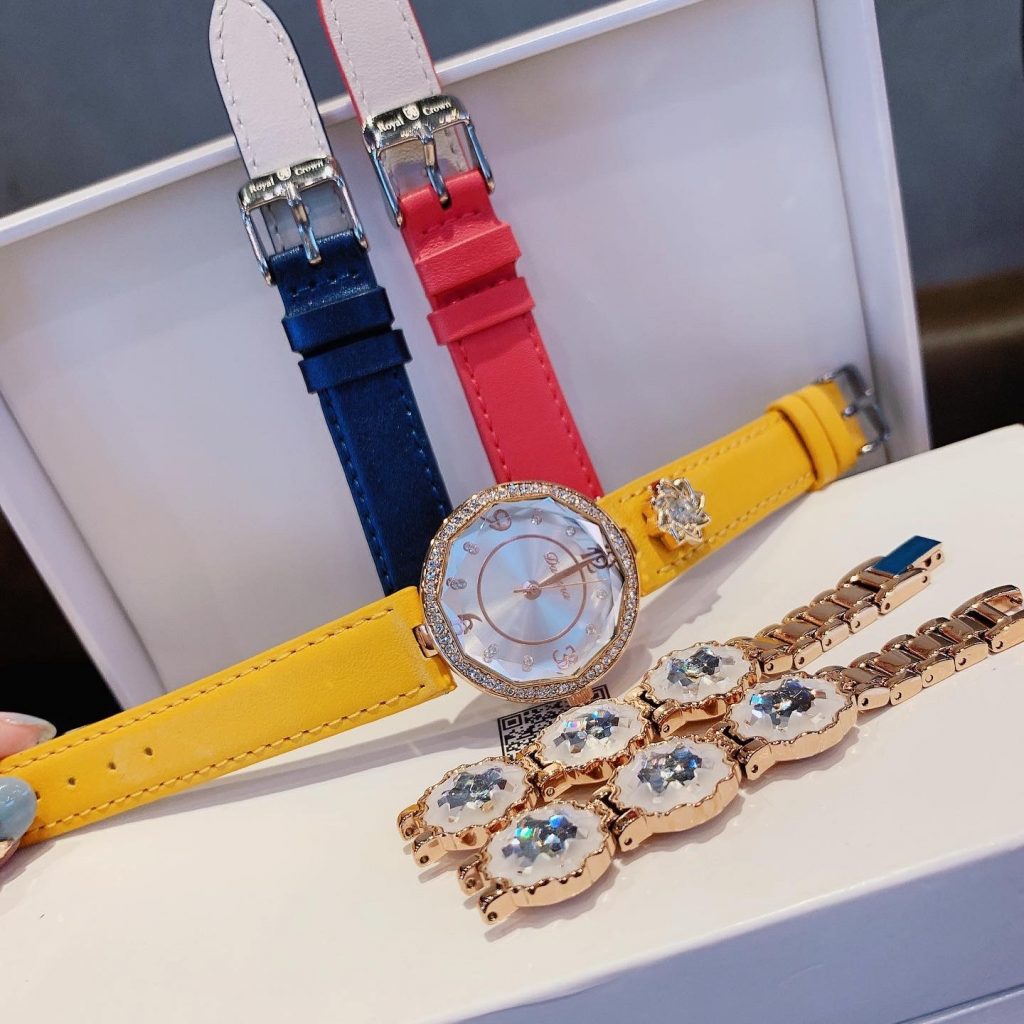 Đồng hồ Davena dạng lắc