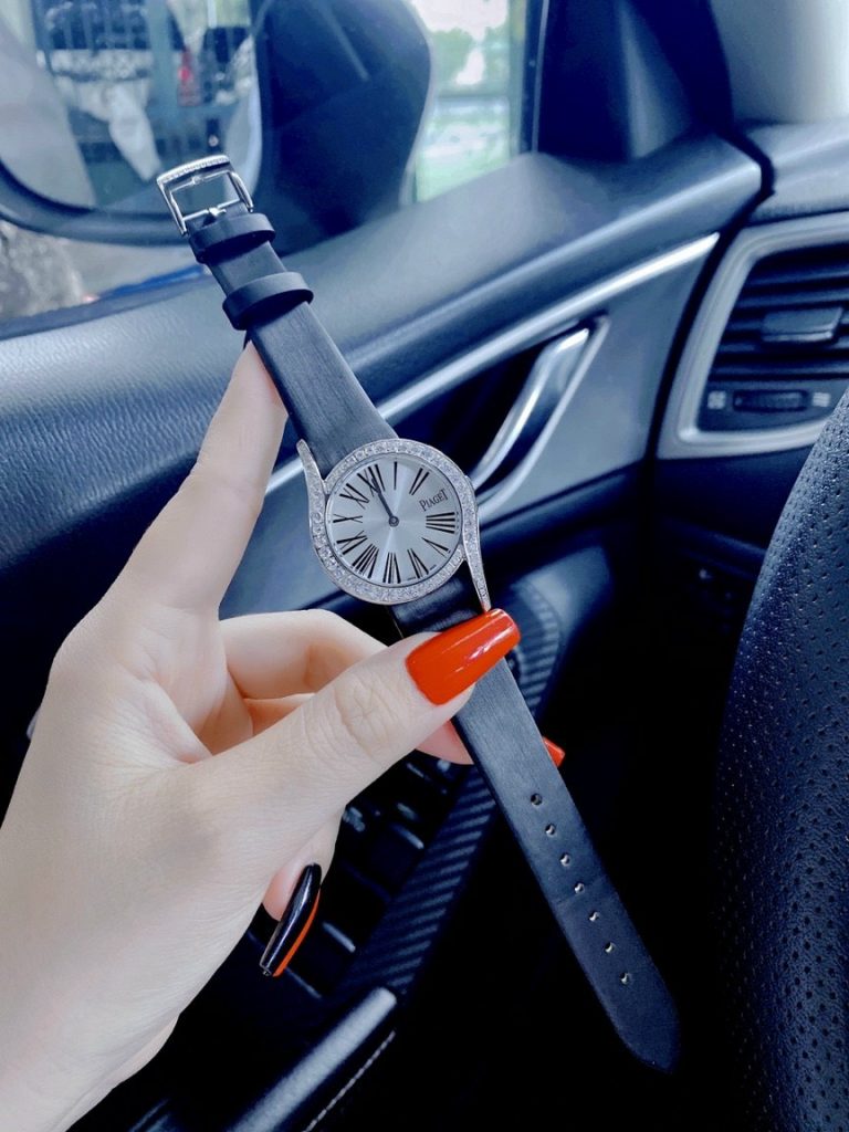 Đồng hồ Piaget nữ dây da màu đen