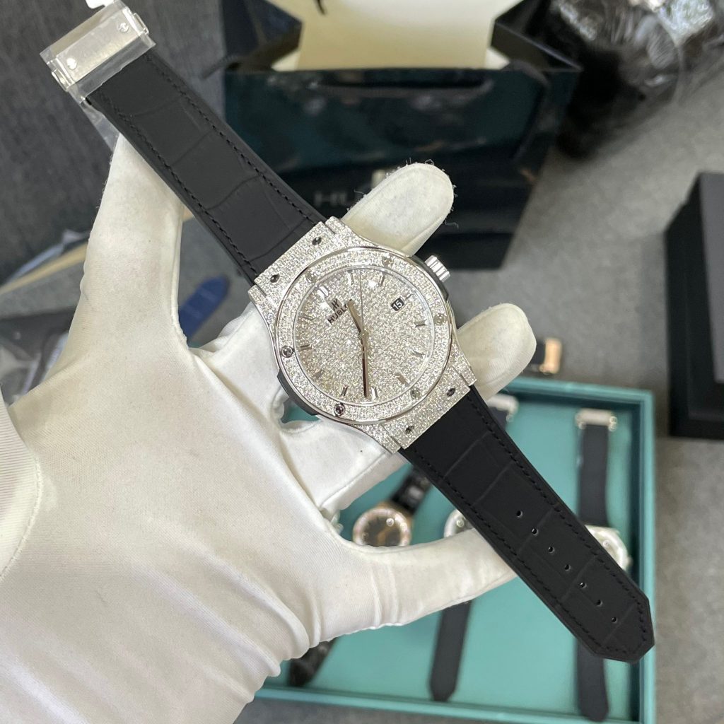 Độ kim cương đồng hồ Hublot siêu cấp