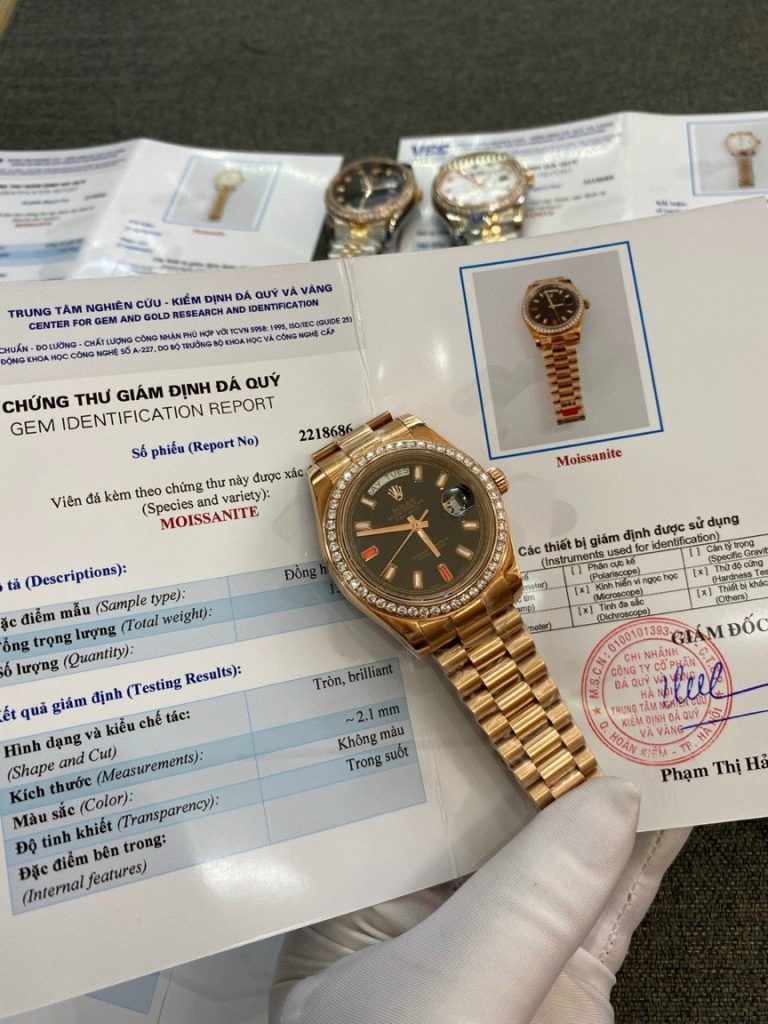 Độ kim cương đồng hồ ở đâu