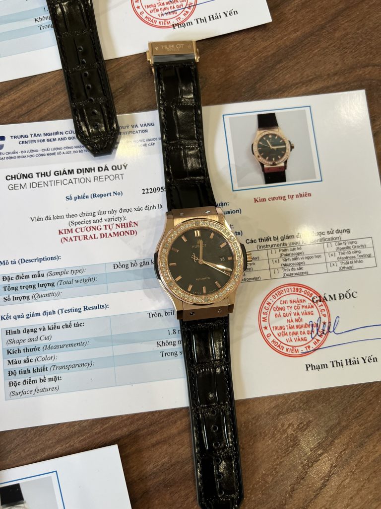 Độ kim cương thiên nhiên đồng hồ Hublot