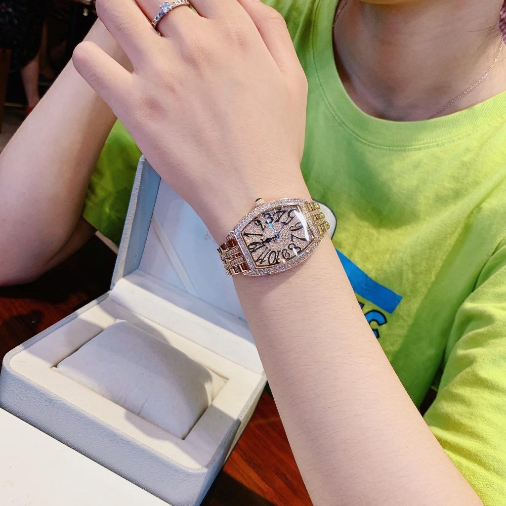 Đồng hồ Davena đính đá Swarovski