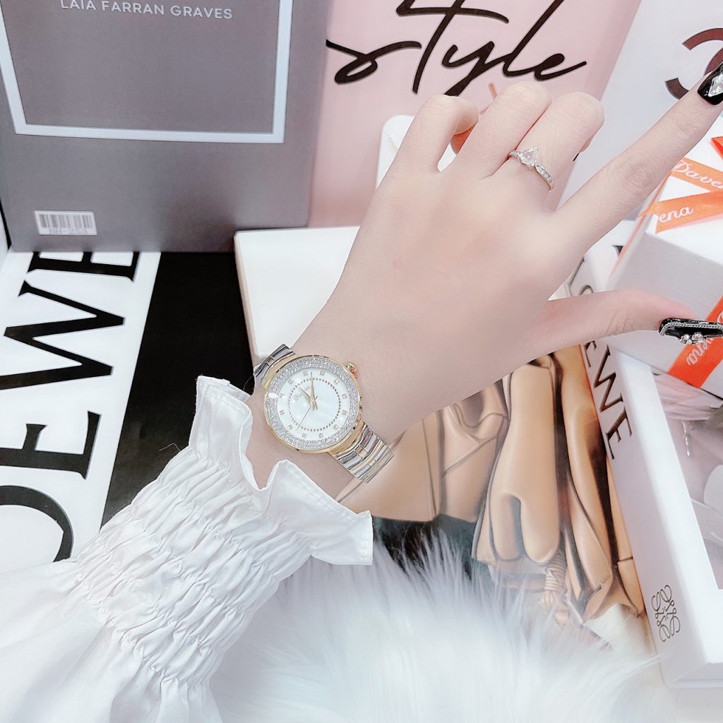 Đồng hồ Davena mặt tròn đính đá