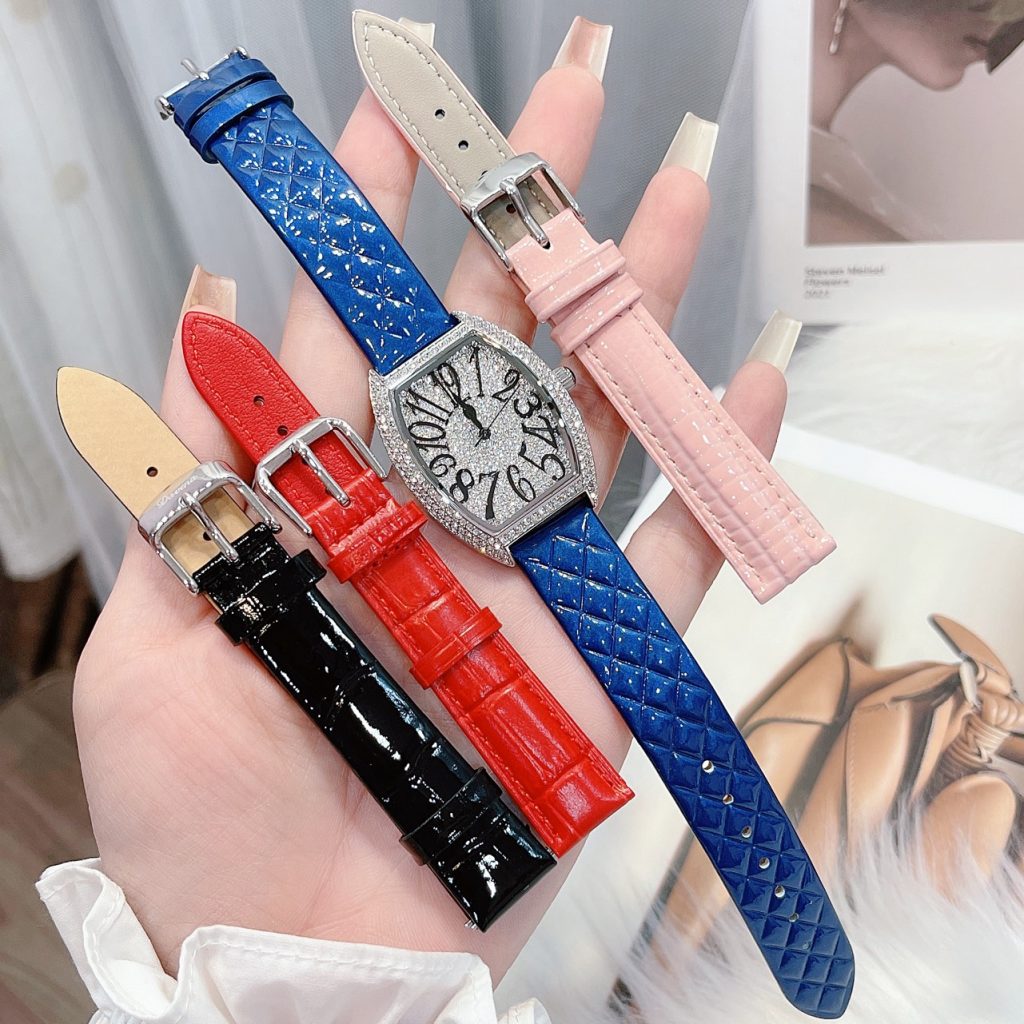 Đồng hồ Davena nữ dây da chính hãng